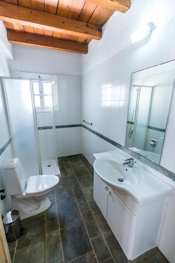 Villa Clarissa & Carmel View Paphos Bagian luar foto